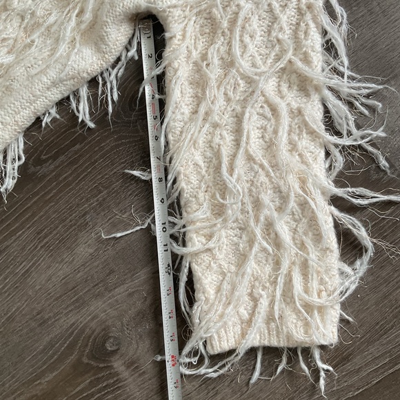Anthropologie Fringed Pullover V-Neck Ivory Silver Threads Sweater Size Medium - Picture 7 of 13